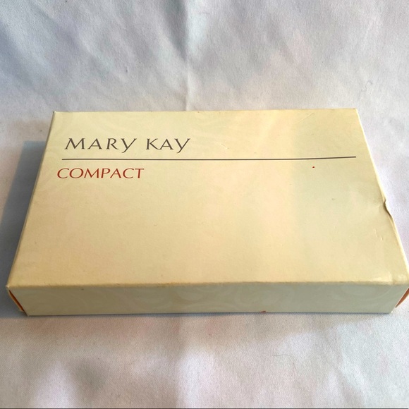 Mary Kay Compact